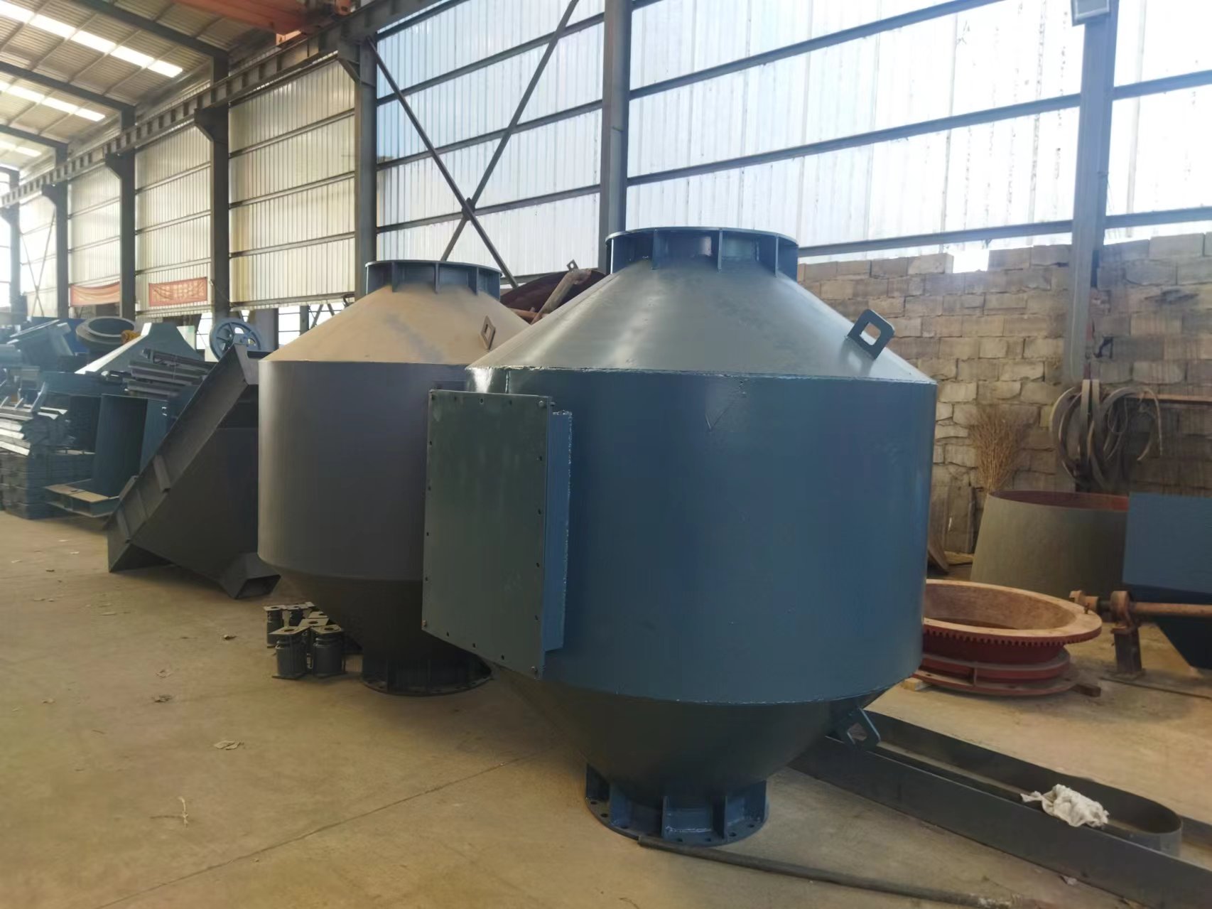 金永窑炉承接各种规模的石灰窑设备加工